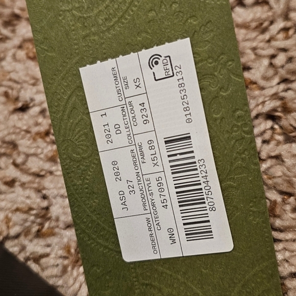 Authentic Gucci Oversized Weathered T-Shirt - Picture 11 of 11